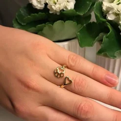 Fingerring med hjerte og pote
