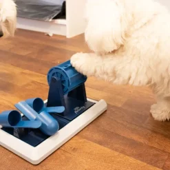 Trixie Dog Activity Poker Box Vario 2